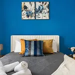 Trendy 2Bd Haven In Hollywood! Parking & Pool