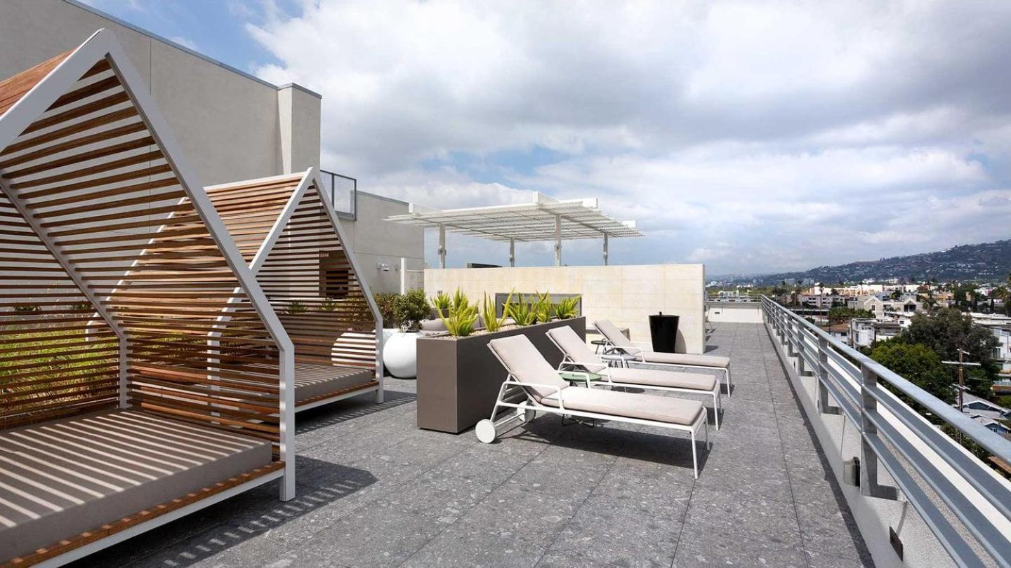 Trendy 2bd Haven In Hollywood! Parking & Pool Apartment *