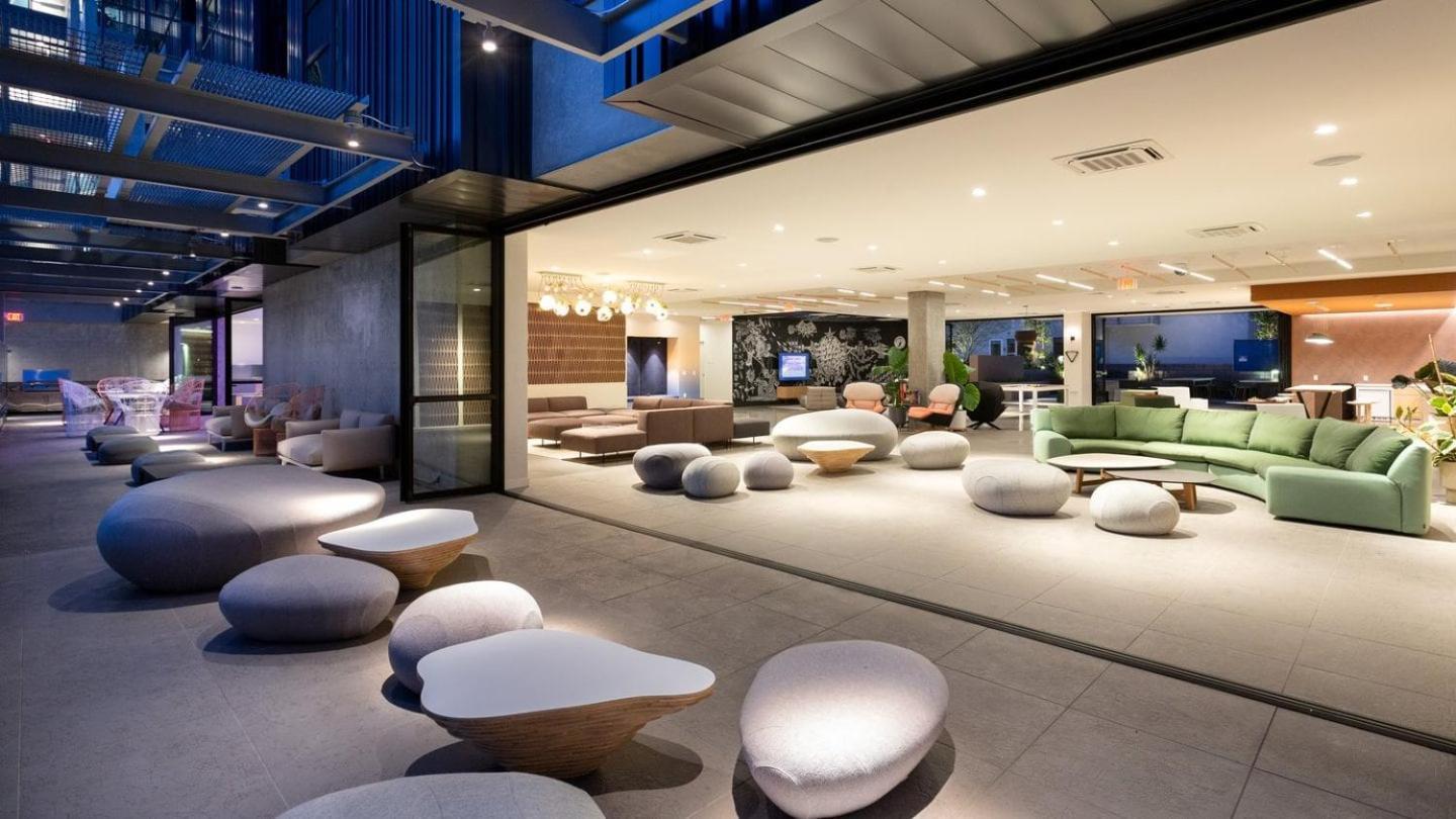 Trendy 2bd Haven In Hollywood! Parking & Pool * Los Angeles