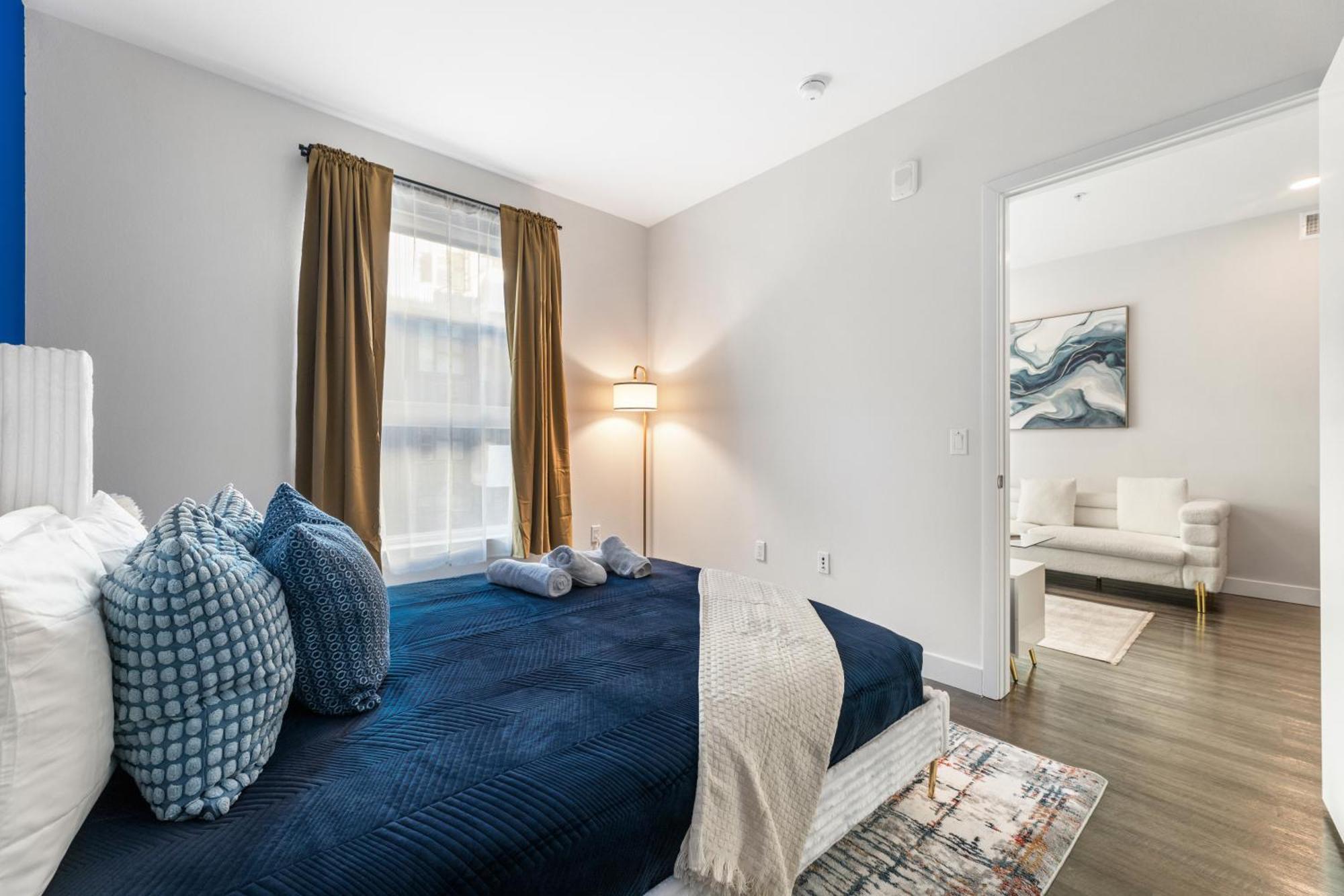 Trendy 2bd Haven In Hollywood! Parking & Pool