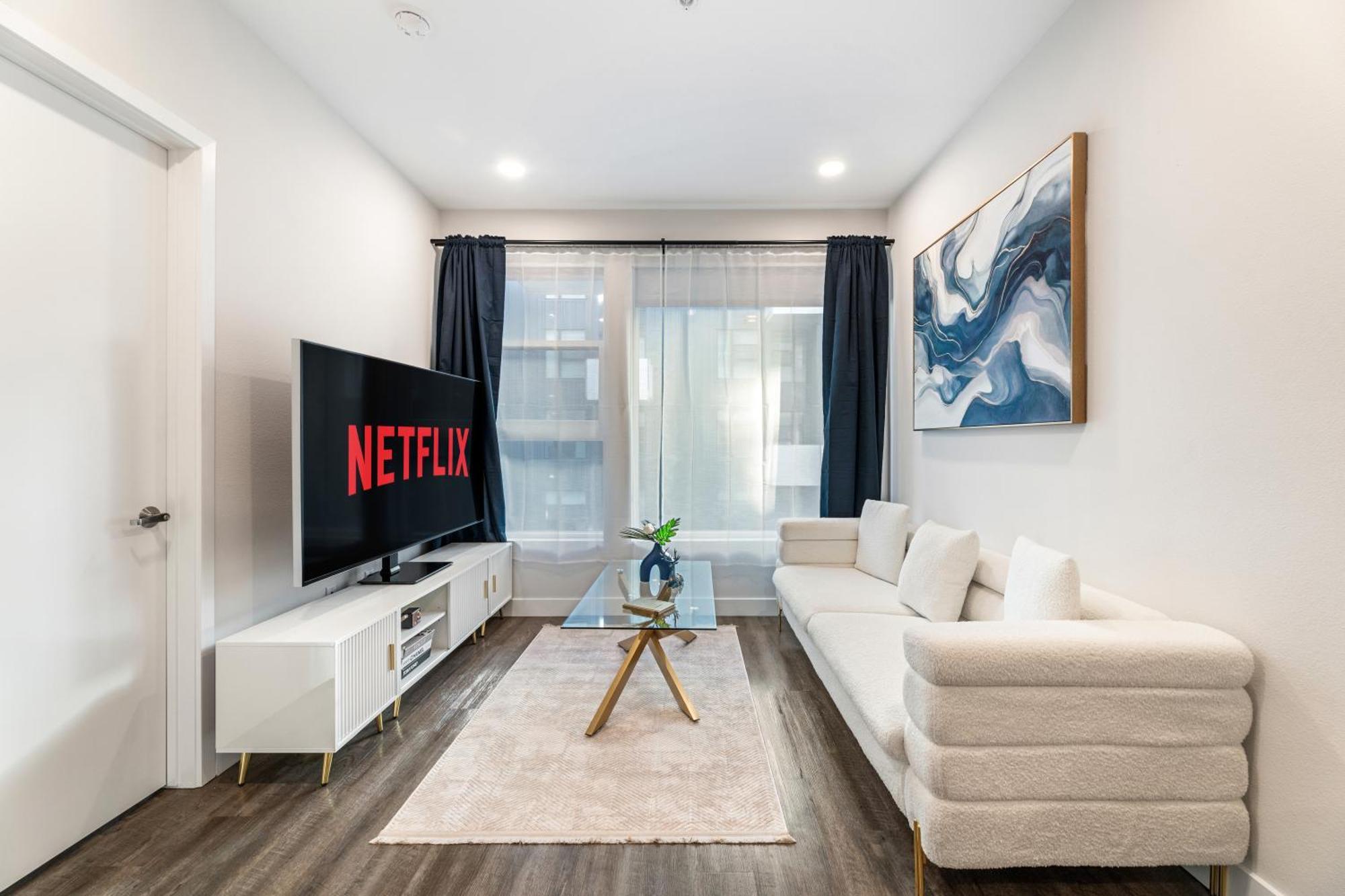 Trendy 2bd Haven In Hollywood! Parking & Pool * Los Angeles